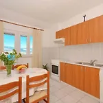 Sima Apartment *