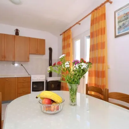 Sima Lägenhet Trogir